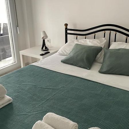 Sunny Peraia Apartment Luaran gambar